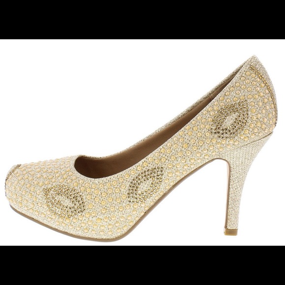 “Riley” Heels - Picture 1 of 3